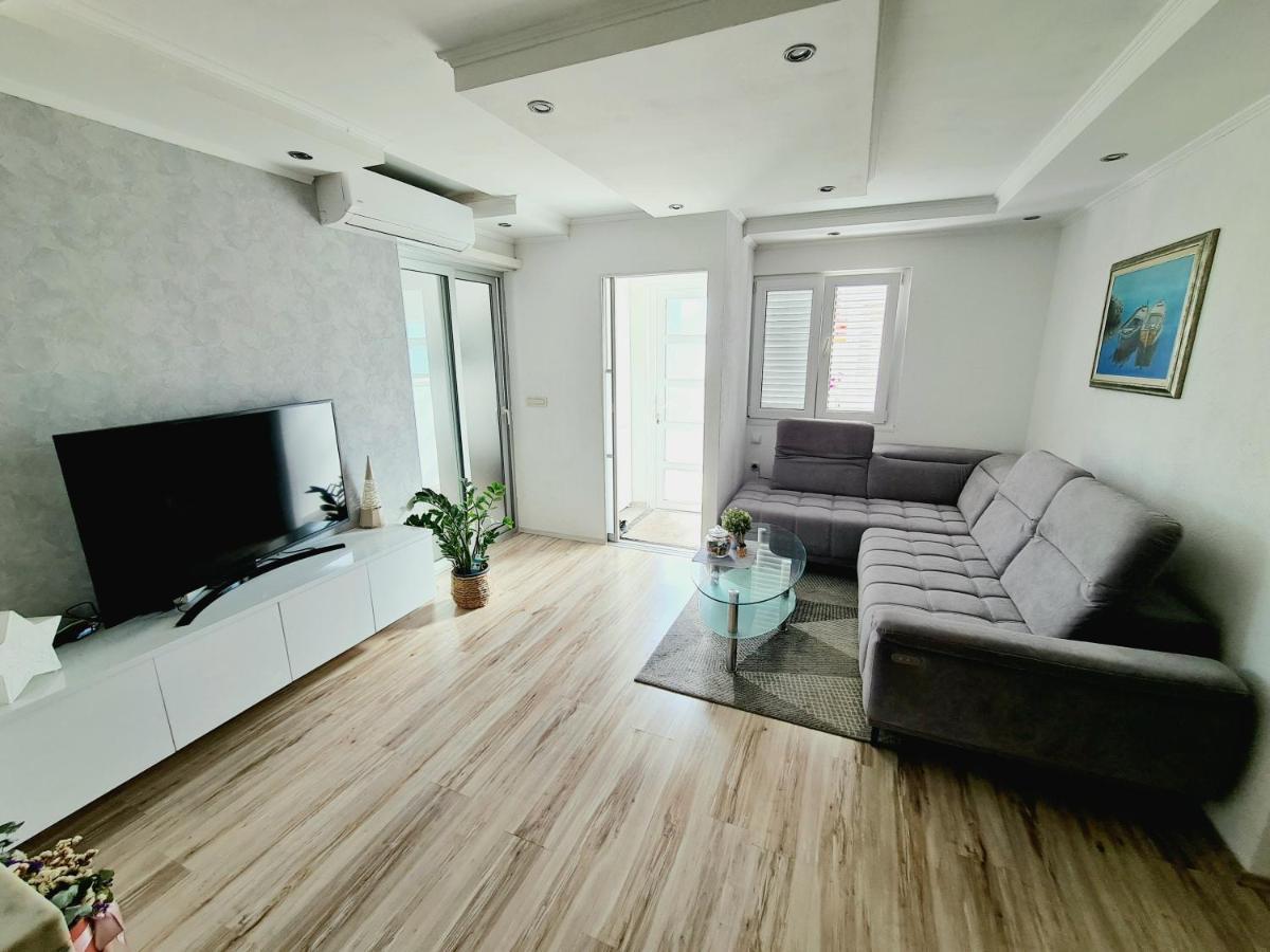 Apartment Mirjana Makarska Eksteriør billede