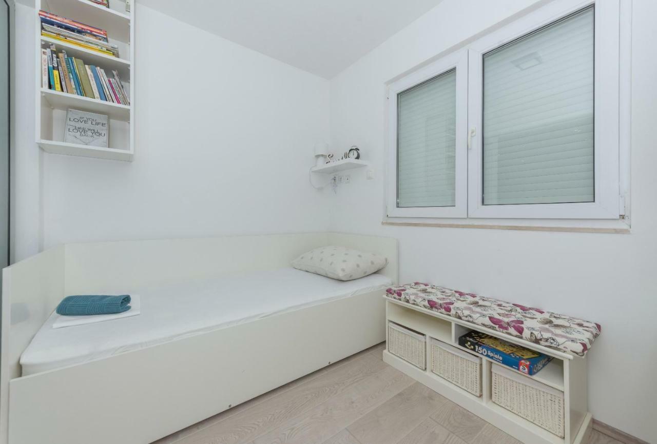 Apartment Mirjana Makarska Eksteriør billede